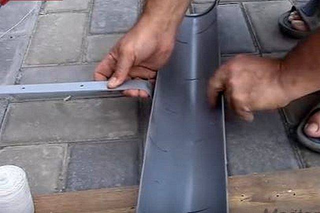 Слив с крыши своими руками: пошаговая инструкция по изготовлению