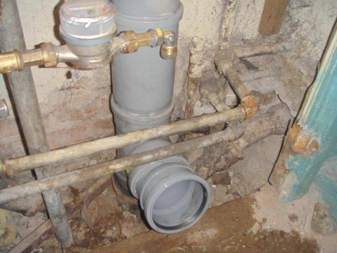 Замена труб канализации в квартире: как поменять канализационные трубы, прочистка своими руками, диаметр, ремонт и изоляция, монтаж на примерах