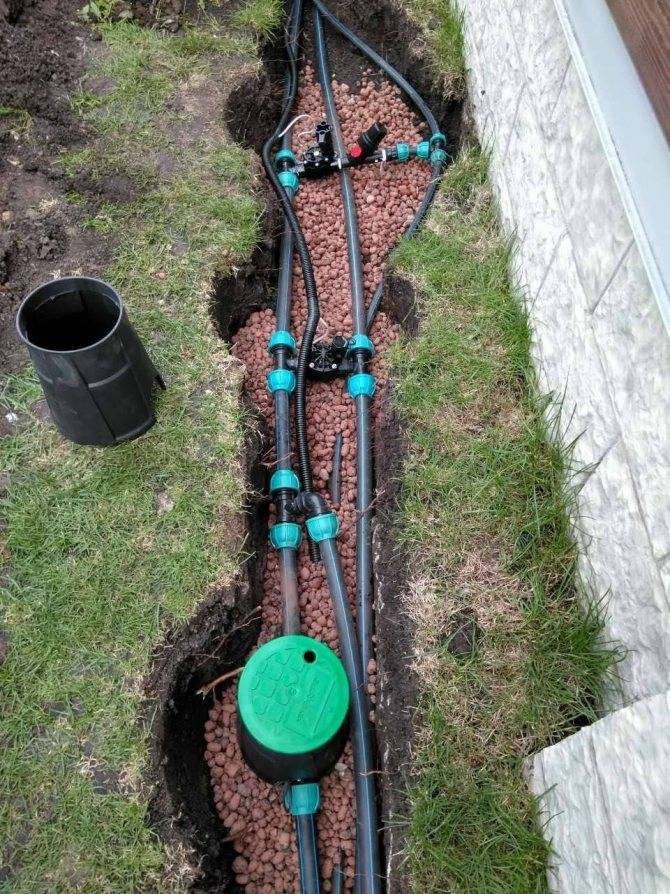 Монтаж трубы пнд для водопровода на даче с помощью фитингов