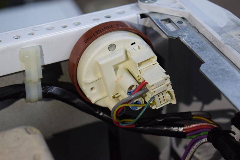 Прессостат стиральной машины: как устроен, где находится, как проверить, настроить и заменить