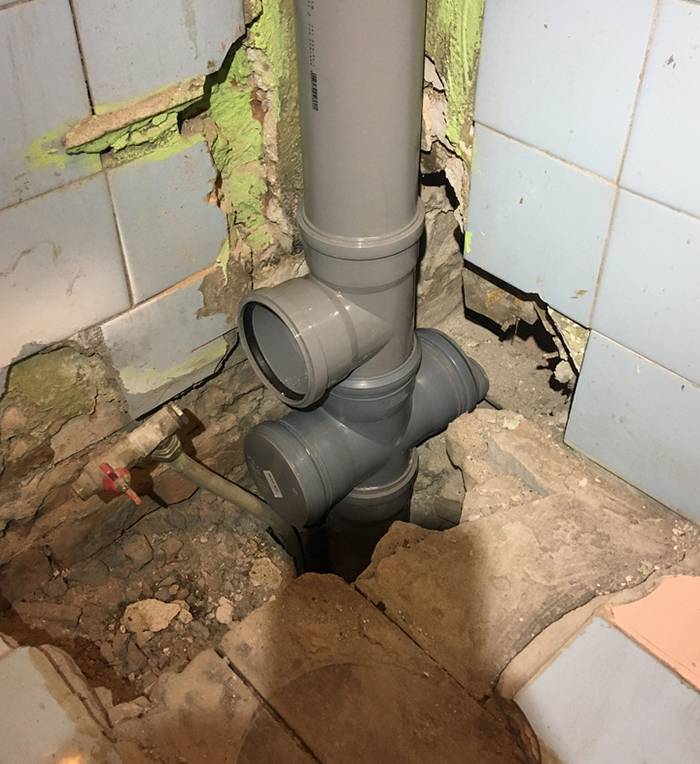 Ремонт канализационного стояка в квартире своими руками - последовательность процесса