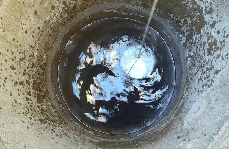 Почему пропала вода в колодце — причины и что можно сделать
