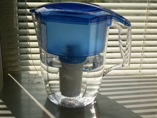 Как выбрать фильтр кувшин для воды: обзор 5 лучших производителей