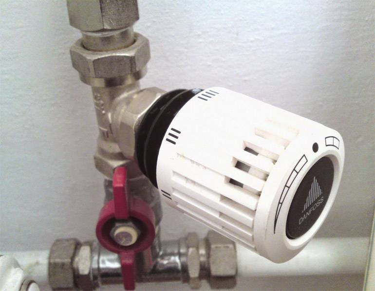 Термоголовка для радиатора отопления — принцип работы, устройство разных типов, как выбрать и установить