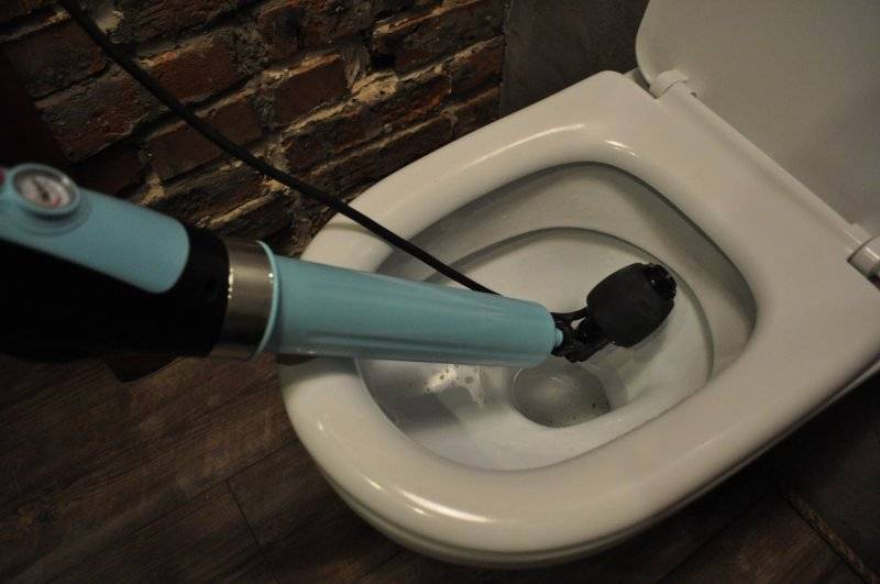 Как прочистить канализационную трубу: прочистка канализации, устранение засоров, чистка, каким средством прочистить засор в домашних условиях в квартире, чем почистить