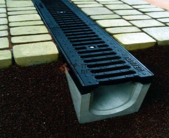 Ливневые лотки с решетками: лотки бетонные для ливневой канализации, их установка и монтаж