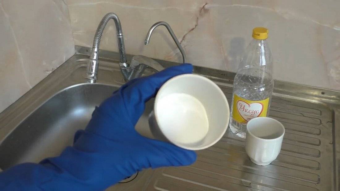 Как прочистить засор с помощью соды и уксуса: в трубе канализации, в раковине, подготовка, выполнение прочистки в домашних условиях