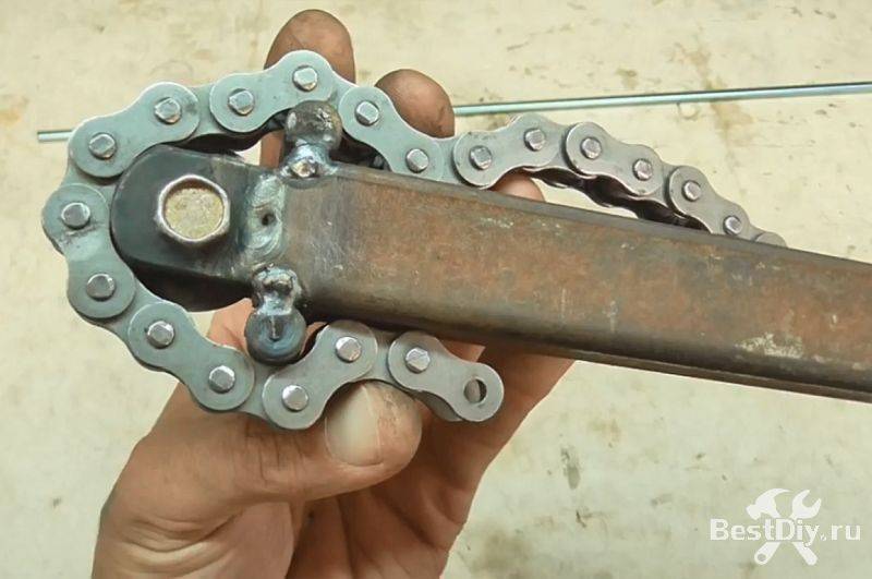 Труборез для стальных труб: ручной инструмент и особенности его выбора