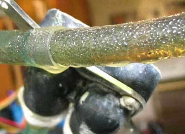 Как избавиться от конденсата на трубах с холодной водой: причины появления и способы борьбы
