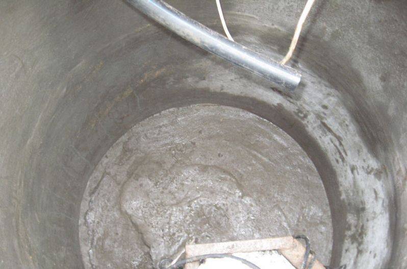 Как сделать гидроизоляцию колодца из бетонных колец своими руками снаружи и изнутри