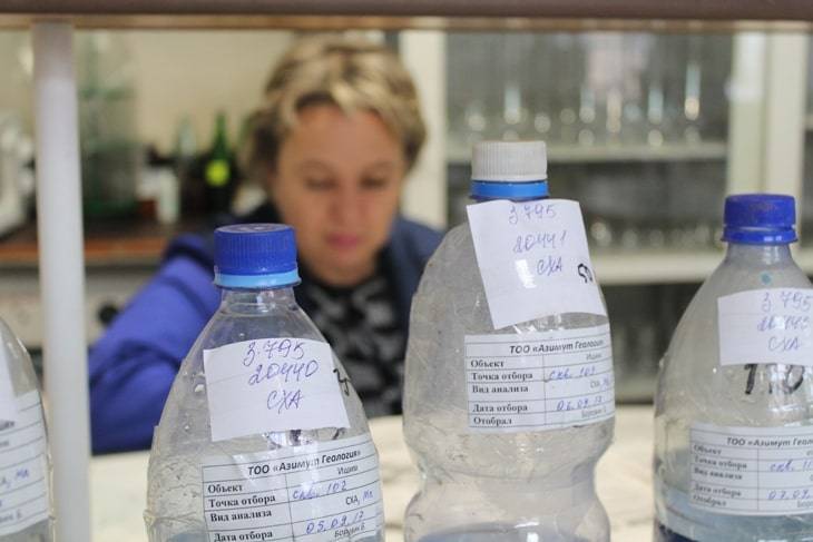 Как сделать анализ воды на железо в лаборатории и в домашних условиях