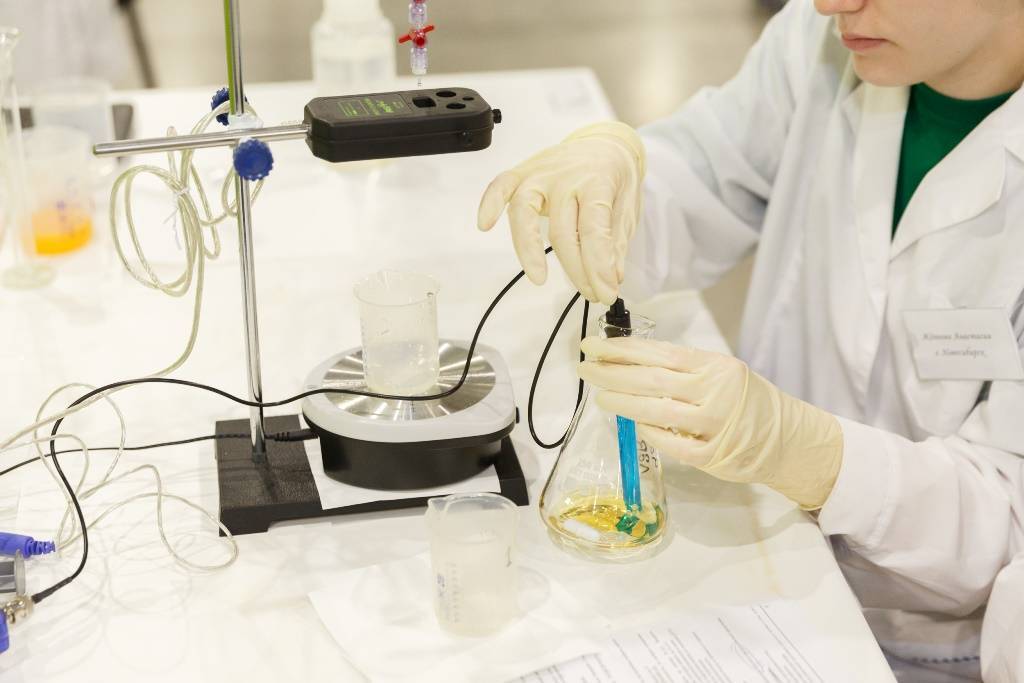 Анализ сточных вод: этапы исследования, химический контроль в лаборатории, экспресс-проверка